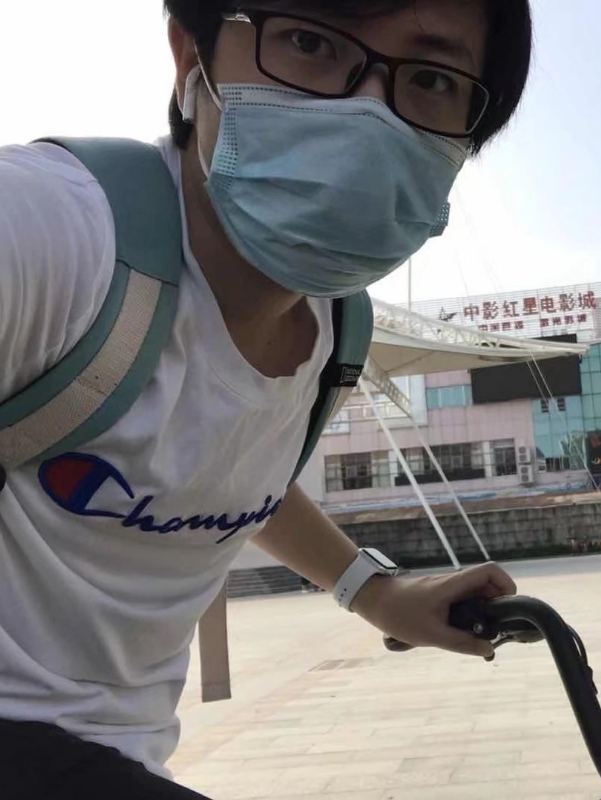 丁先生的第二张照片--珠海认干亲服务网