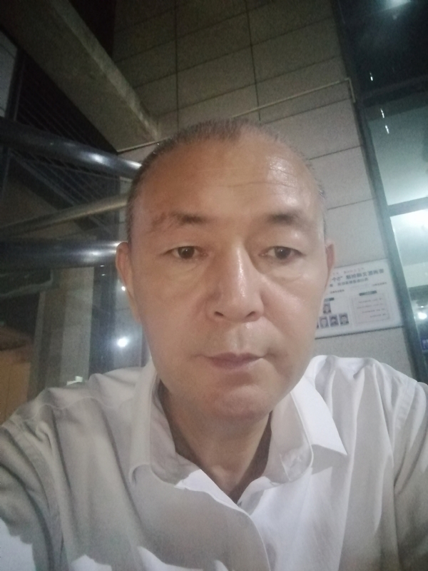 老李的第一张照片--珠海认干亲服务网